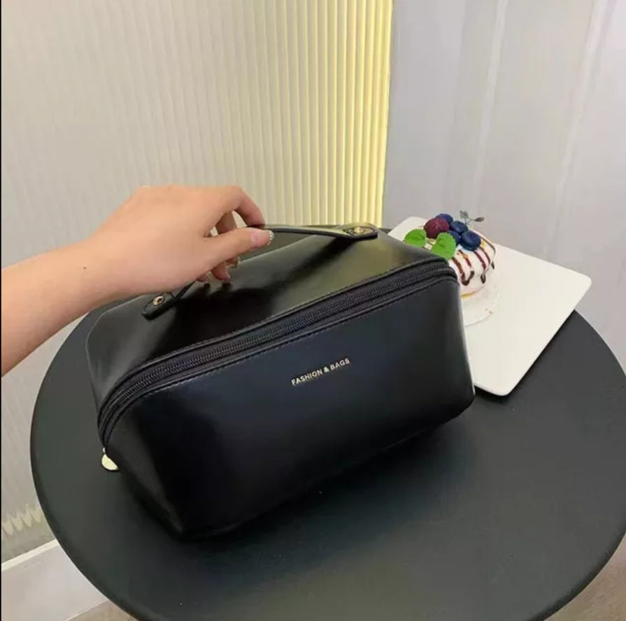 Large capacity leather Travel Cosmetic Bag